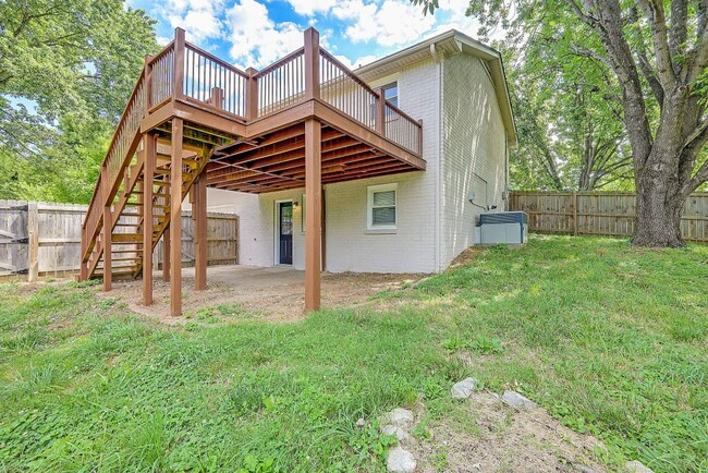106 Redondo Ct S