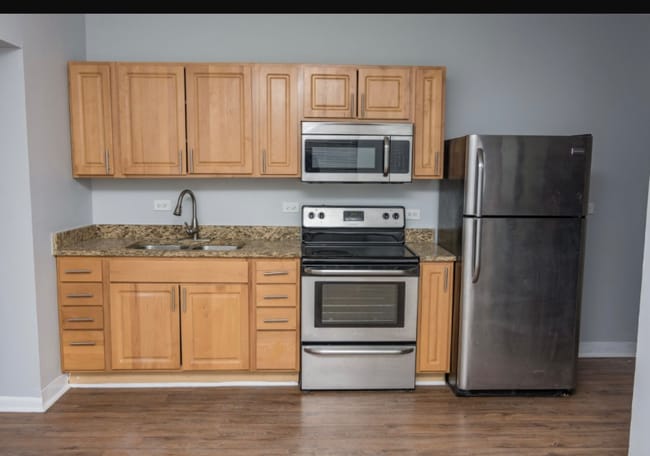 Photo - 7836 S South Shore Dr Unidad 2B