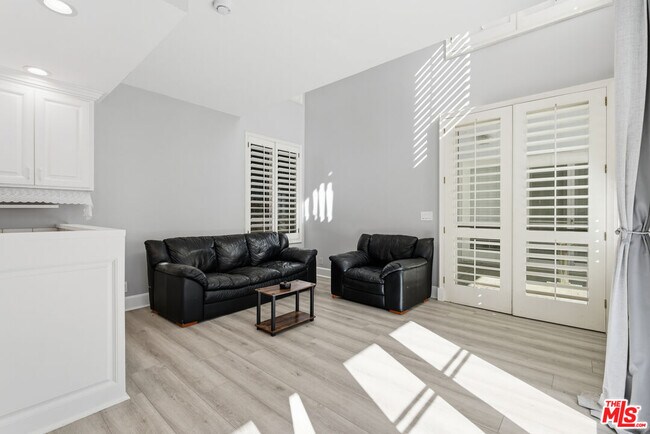 Photo - 703 Trenton Dr