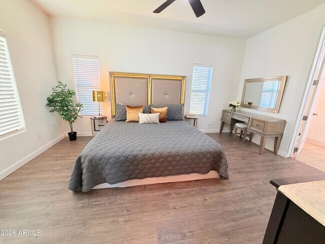 Photo - 1507 E Apollo Rd