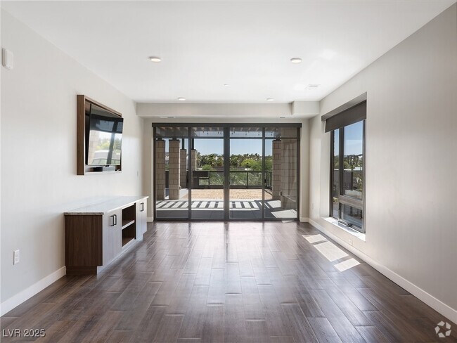 Building Photo - 2460 E Serene Ave Unit 617 Rental