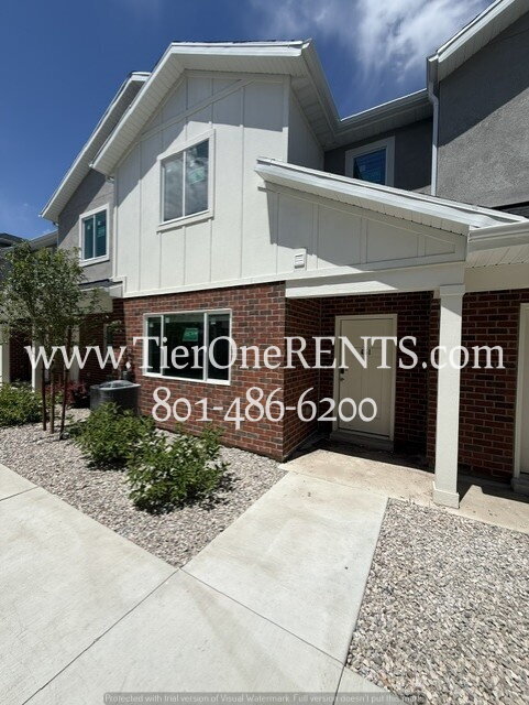 Building Photo - NO DEPOSIT option available for qualified renters with Obligo