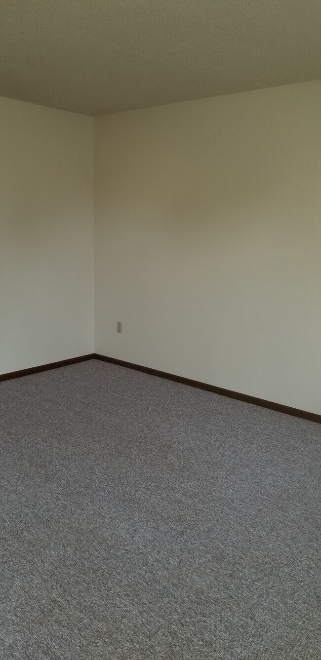 Photo - Greenview Apartments - Ettrick