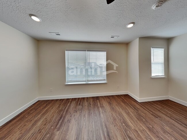 Photo - 2335 S Wild Horse Way