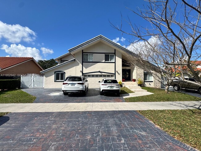 Building Photo - 10710 SW 141st Ave Unit 1