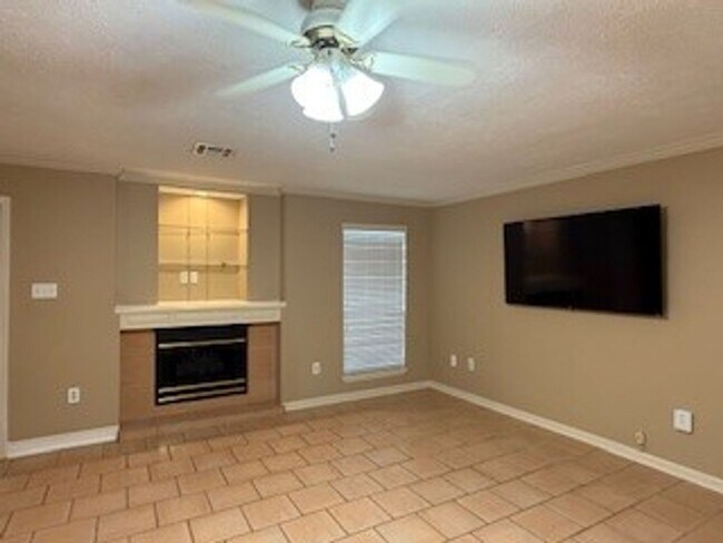 Photo - 4 Laura Dr Unidad B