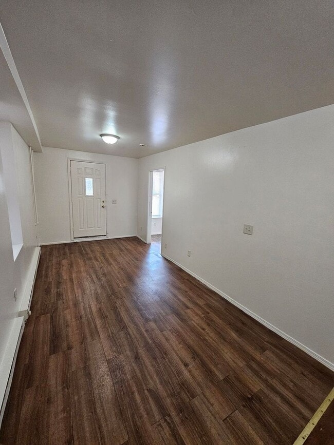 Building Photo - 2031-2033 S 15th Pl. Rental