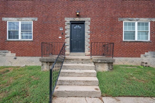 Photo - 632 Maple Dr Unidad #B MAPLE 632