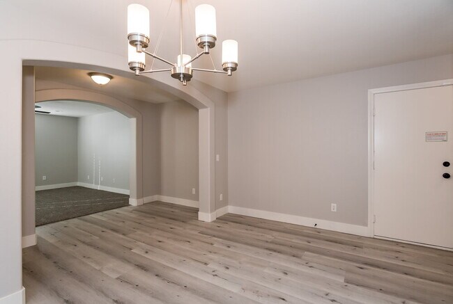 Photo - 6002 Aripeka St