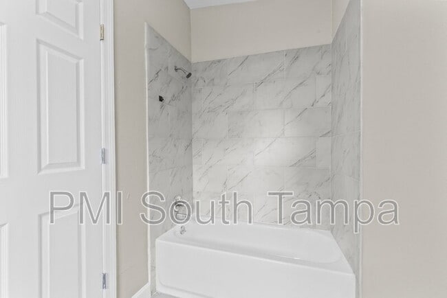 Photo - 2135 W St Louis St