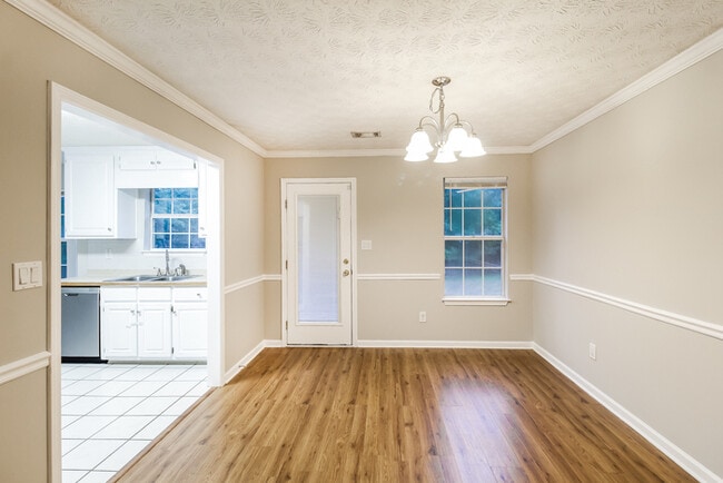 Photo - 100 Rainwater Ct