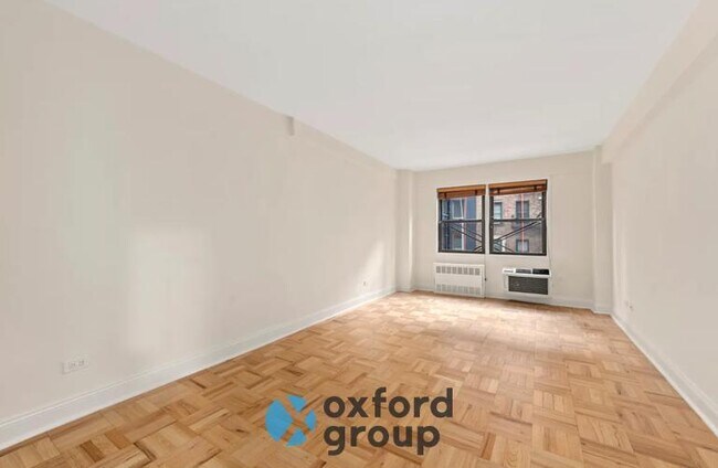 Photo - East 71st Street