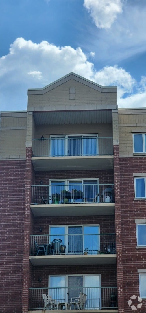 Building Photo - 7400 Lincoln Ave Unit 603 Rental