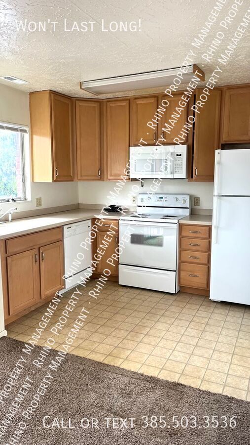 2 Bedroom/1 Bathroom Unit in Bountiful - 2 Bedroom/1 Bathroom Unit in Bountiful Apartamento Unidad 4