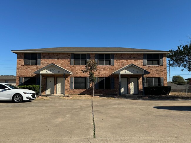Building Photo - 205 Lydia Dr Unit Apt B