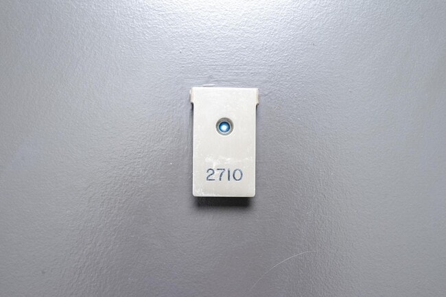 Photo - 1700 E 56th St