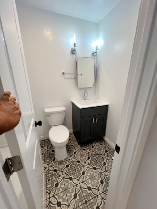 Photo - 483 Park Way