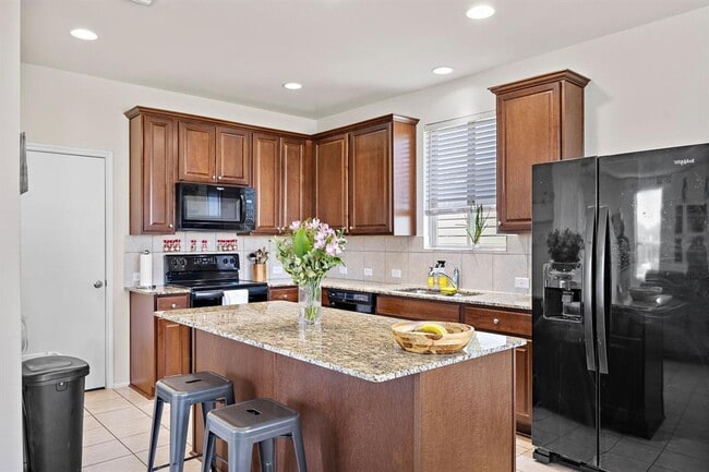 Photo - 100 Verdin Ln