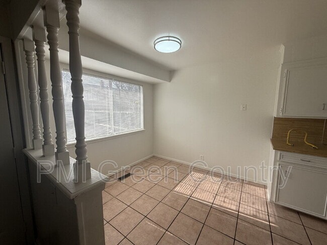 Photo - 9832 E 37th St