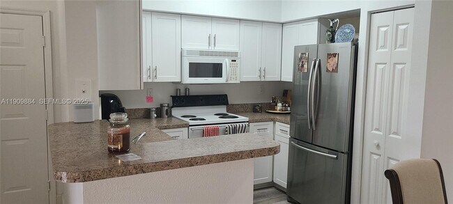 Photo - 220 SW 116th Ave Unit 15103