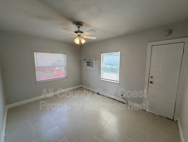 Photo - 1609 9th Ave W