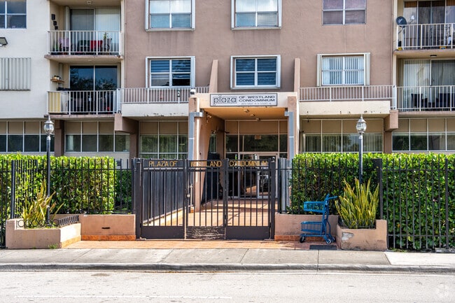 4675 W 18th Ct Hialeah, FL, 33012 - Plaza of Westland Condominium