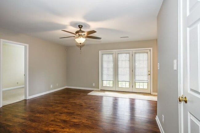 Photo - 1221 Villa Ln Unit B