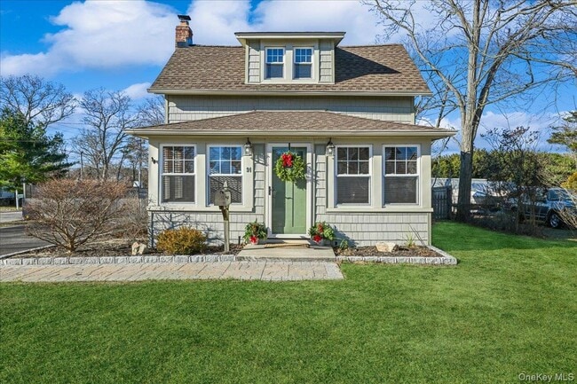 Photo - 94 Chapel Ave