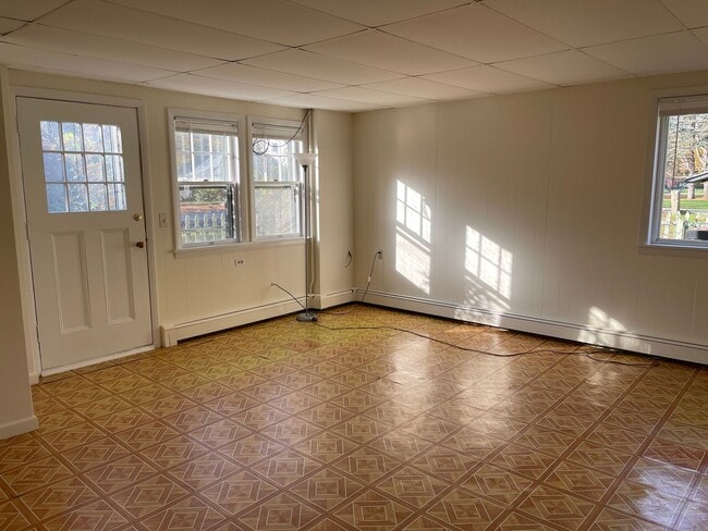 Photo - 98 Greensboro Rd Unidad #1