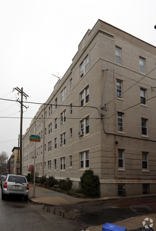 Photo - 4107 Chester