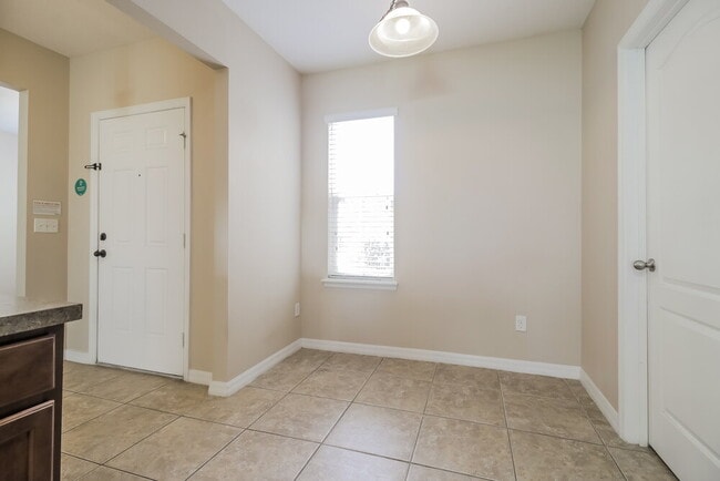 Photo - 703 Lake Douglas Dr