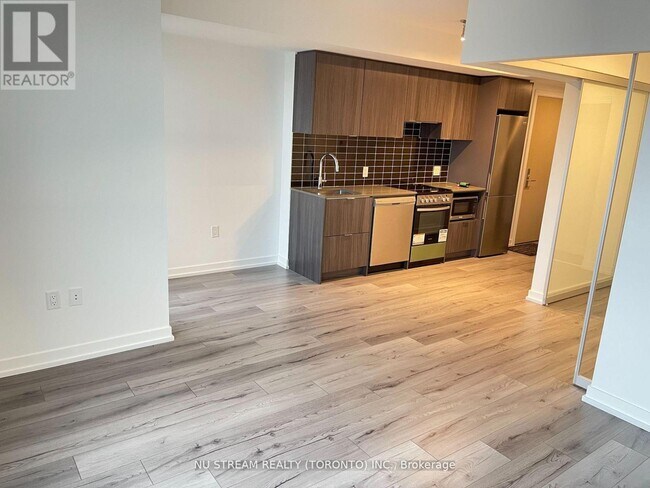 Photo - 395 Bloor St E Unit 4006