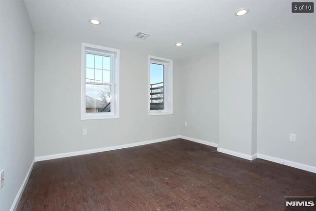 Photo - 471 Harrison Ave Unit 3A