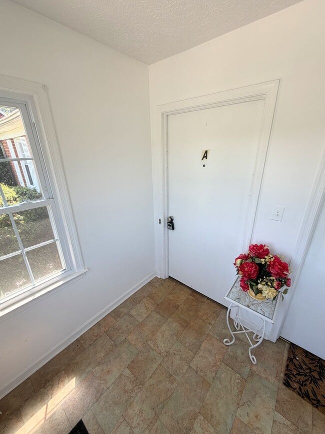 Photo - 919 Sandusky Dr Unit A