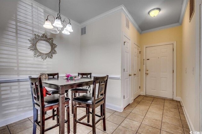 Photo - 2041 Silvercrest Dr