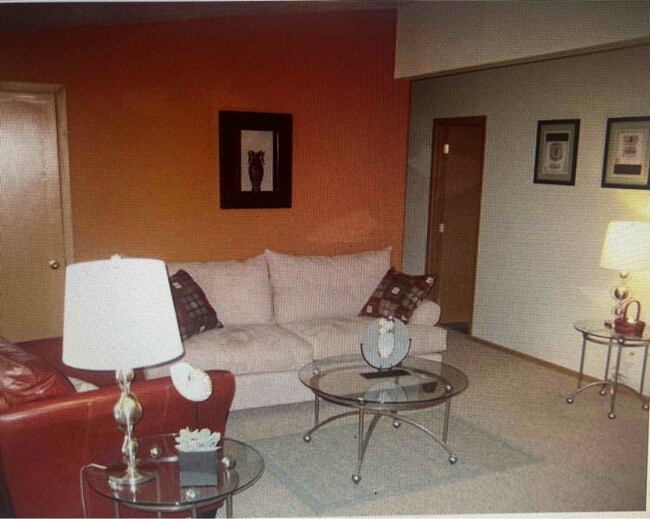 Photo - 2411 S Grand Blvd Unit B3