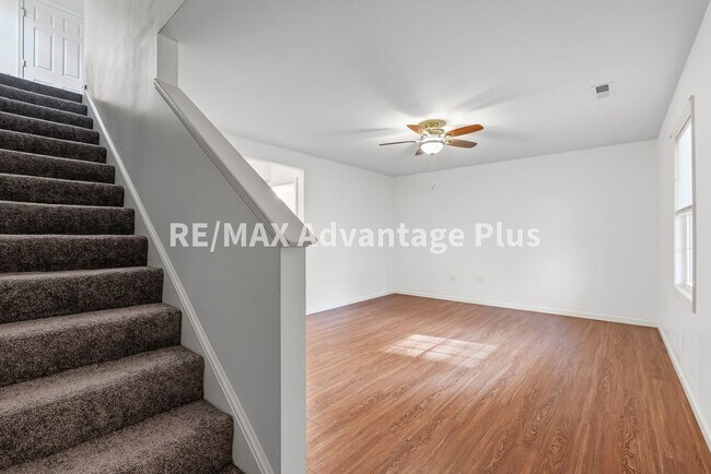 Photo - 408 Winston St Unidad B