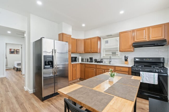 Photo - 1622 Union Turnpike Unidad ID1301599P