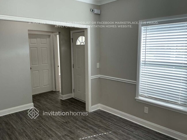 Photo - 2346 Somerset Rd