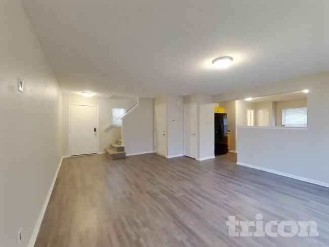 Photo - 10892 Woods Dr