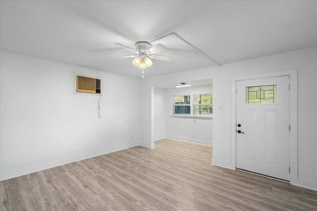 Photo - 3207 Burleson Rd Unit 1- House