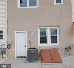 Photo - 112 W High St Townhome