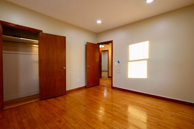 Photo - 31 Anthony St Unit Second Floor Apartment