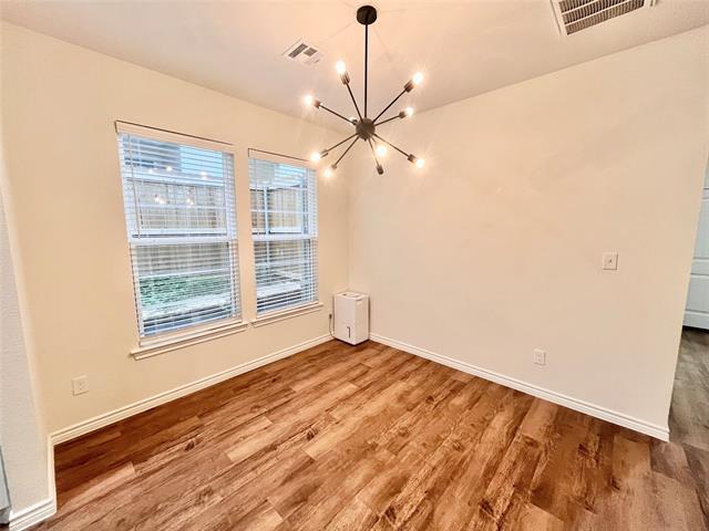 Photo - 523 E Hanna St