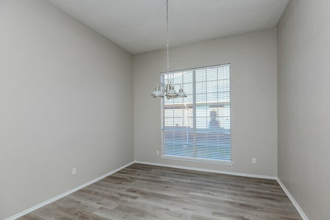 Photo - 6920 Field Lark Dr