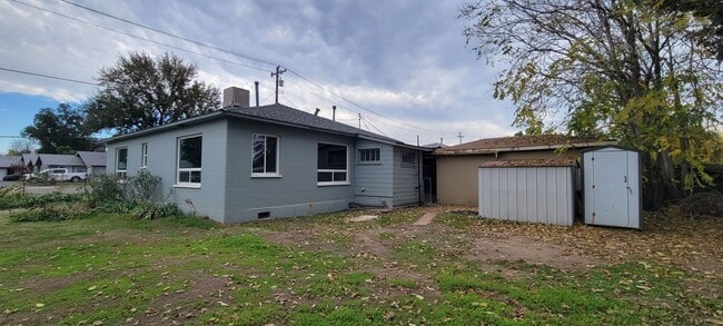 Photo - Anderson Home With Lots Of Character! 2 Bedroom 1 Bath With Carport and Shop
