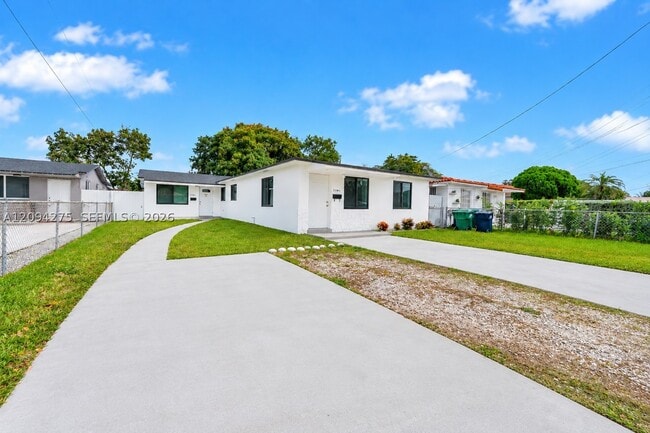 7393 SW 22nd St Unit 7393