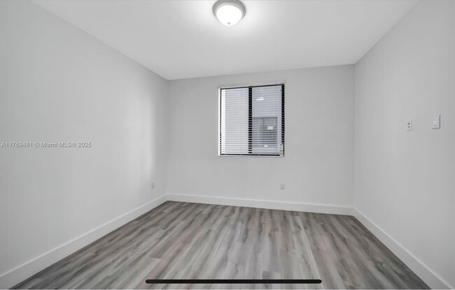 Photo - 859 E 24th St Condo Unit 404