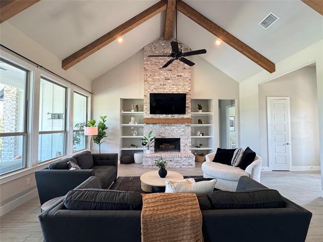 Photo - 197 Blackthorn Dr