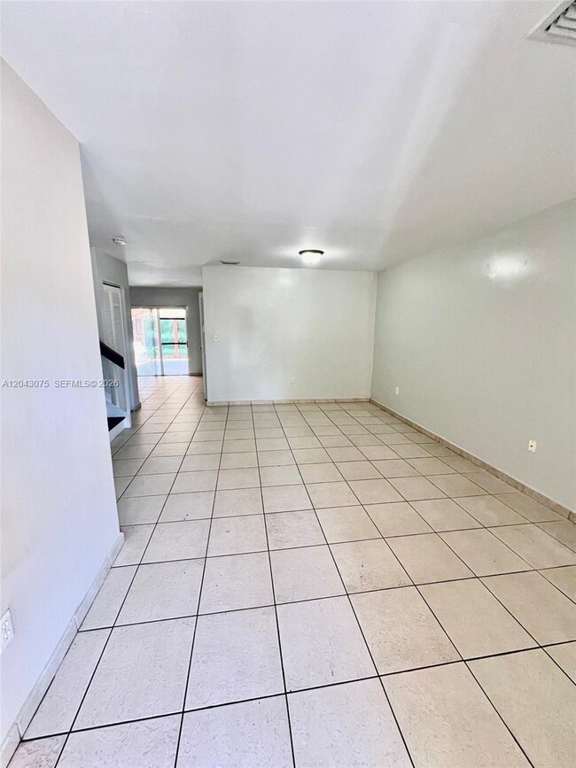 Photo - 6975 NW 173rd Dr